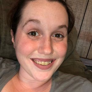 Meet your Posher, Abbie